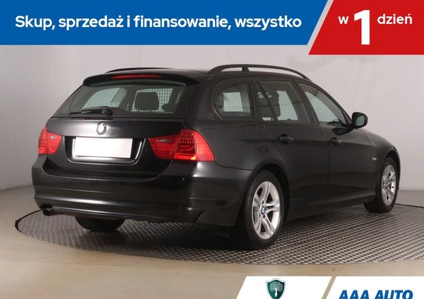 BMW Seria 3 cena 22000 przebieg: 214803, rok produkcji 2009 z Białobrzegi małe 254